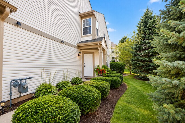 Building Photo - 1288 W Black Wolf Rd