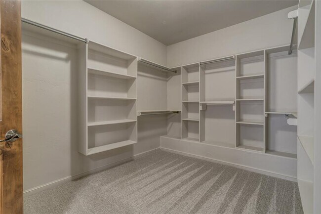 Building Photo - 22525 Lindy Terrace