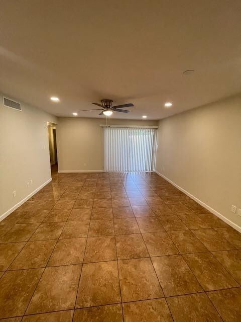 Building Photo - 4562 W Maryland Ave