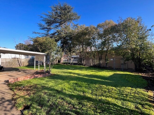 Building Photo - 3bed 1.5bath in Rancho Cordova
