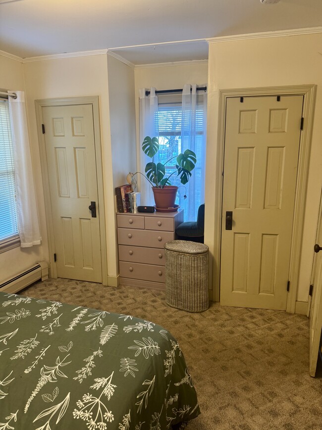 Building Photo - 51 N Main St