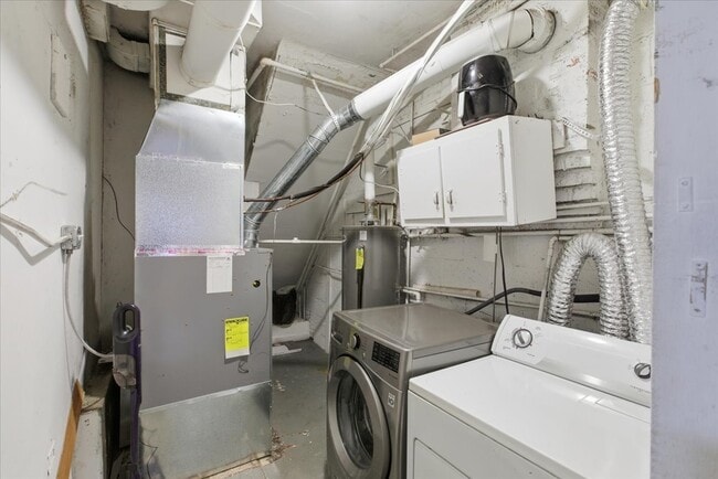 Building Photo - 6415 Drake Ave