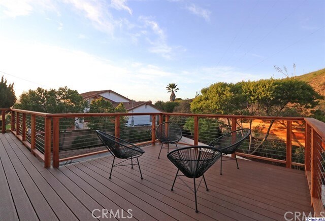 Building Photo - 4765 Round Top Dr