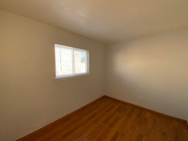 Building Photo - 3 Bedroom Single Story Home Available Near San Pedro Dr NE & McLeod Rd NE!