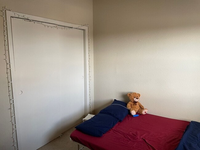 Building Photo - Guadalupe Square