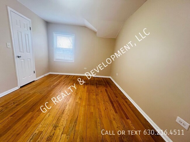 Building Photo - ***3 BDRM / PARTIALLY FINISHED BASEMENT / ...