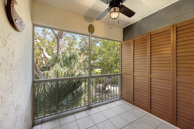 Building Photo - 98202 Windward Ave