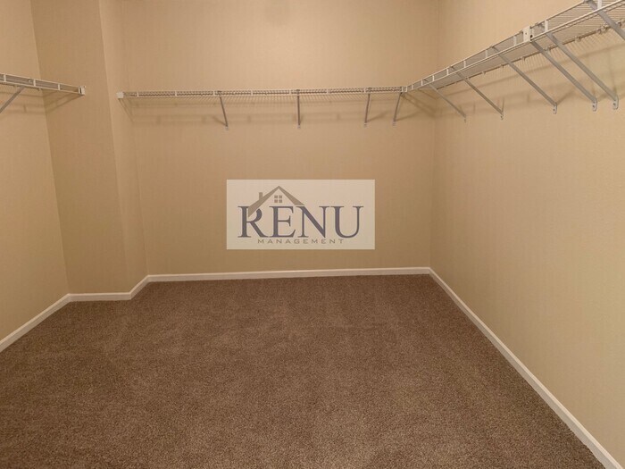 Building Photo - 6728 W Littleton Dr