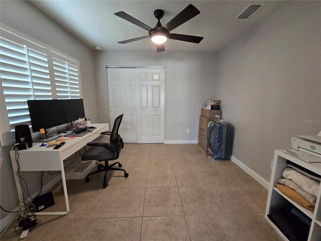 Building Photo - 11895 Iselle Dr
