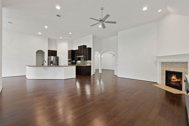 Building Photo - 8193 Tranquil Lake Way