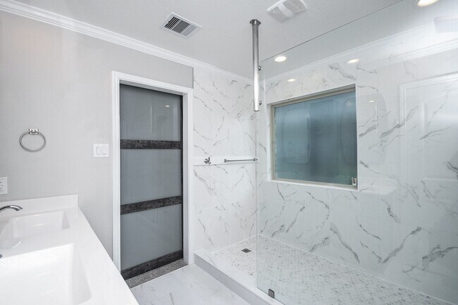 Building Photo - 9316 Colonial Bent Pl