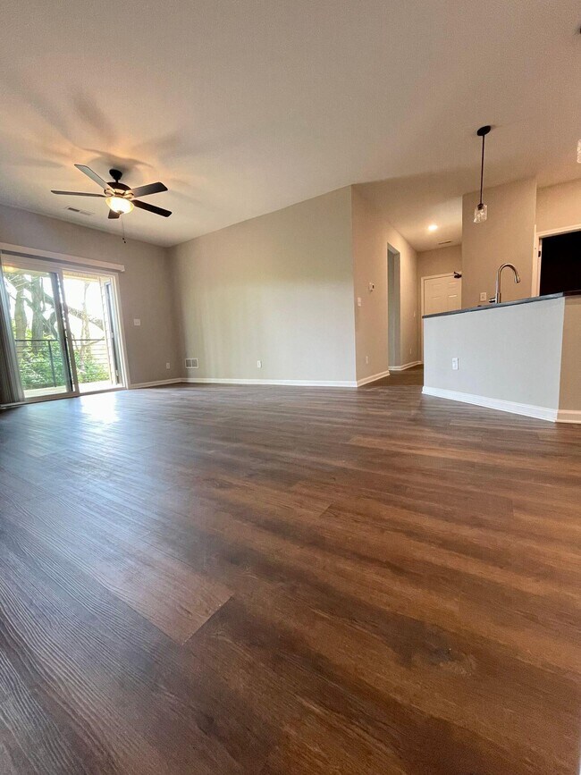 Building Photo - 111 Juniper Path