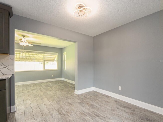Building Photo - 682 Druid Park Dr W