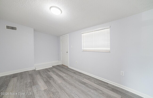 Building Photo - 3332 Elder St