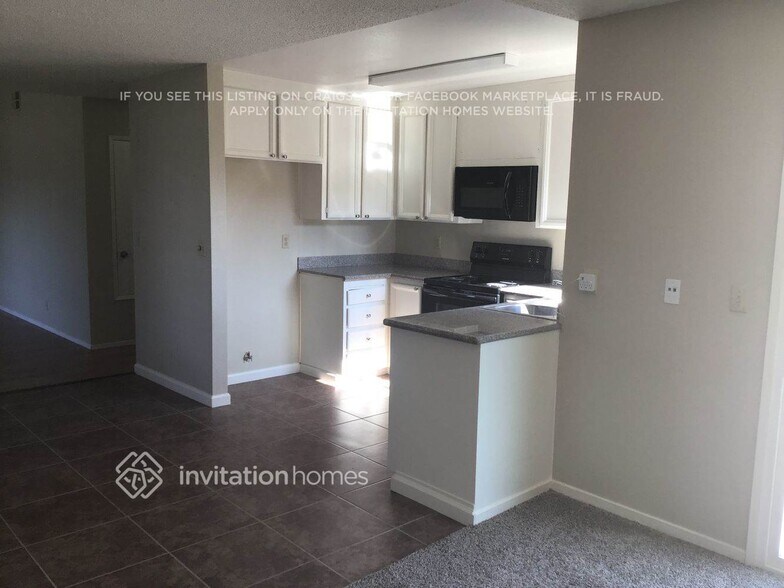 Building Photo - 3442 Chandler Cir