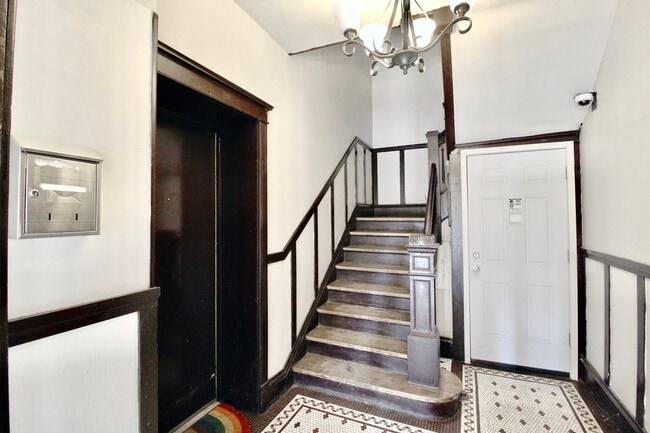 Building Photo - 3720 S Indiana Ave