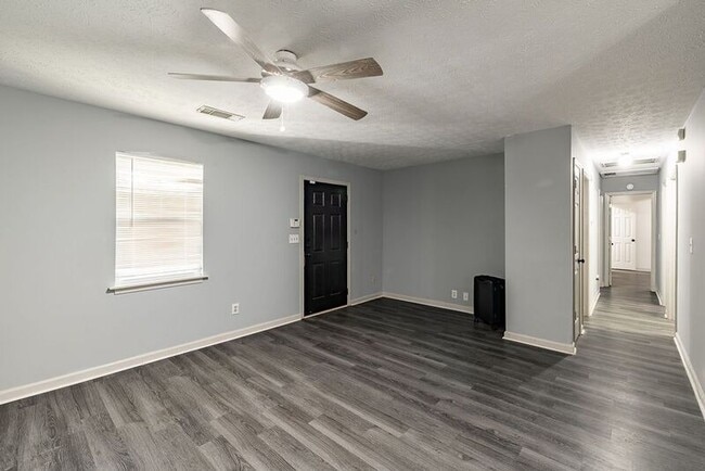 Building Photo - 1138 Reed Ct