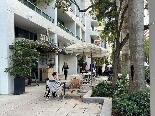 Building Photo - 3301 NE 1st Ave