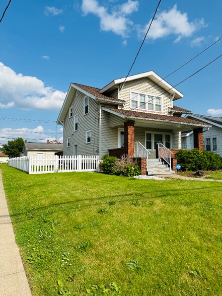 Primary Photo - 1108 Amherst Rd NE