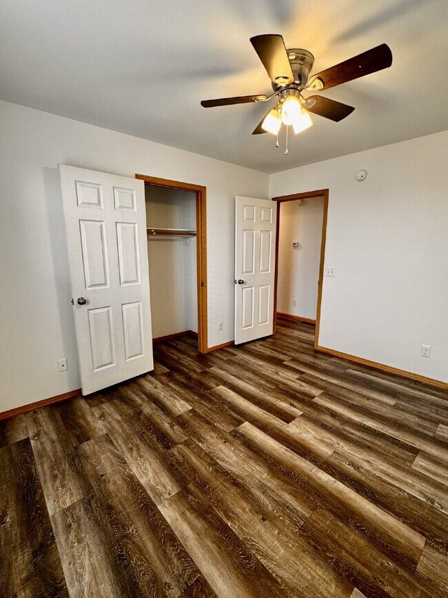 Building Photo - 19 A Holly Dr