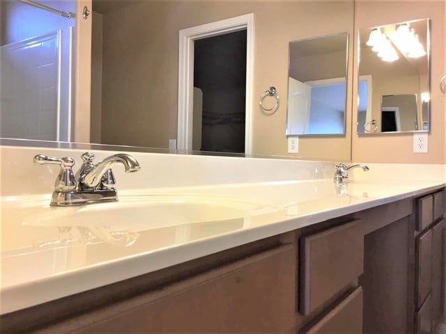 Building Photo - 20784 W Hamilton St