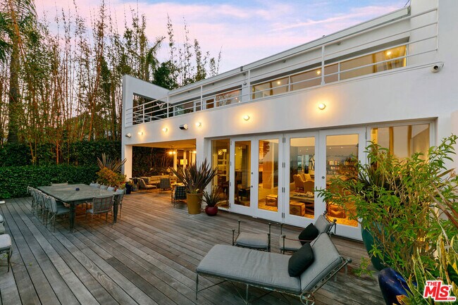 Building Photo - 27428 Pacific Coast Hwy