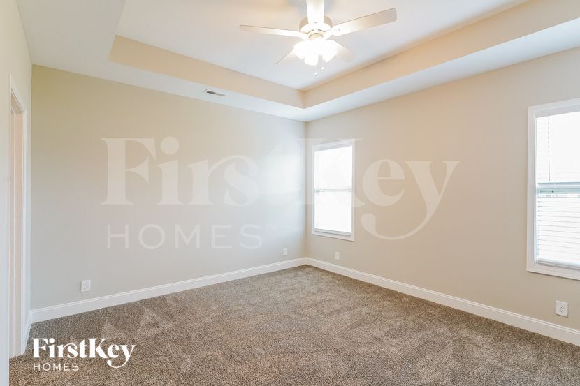 Building Photo - 623 Alvin Rd