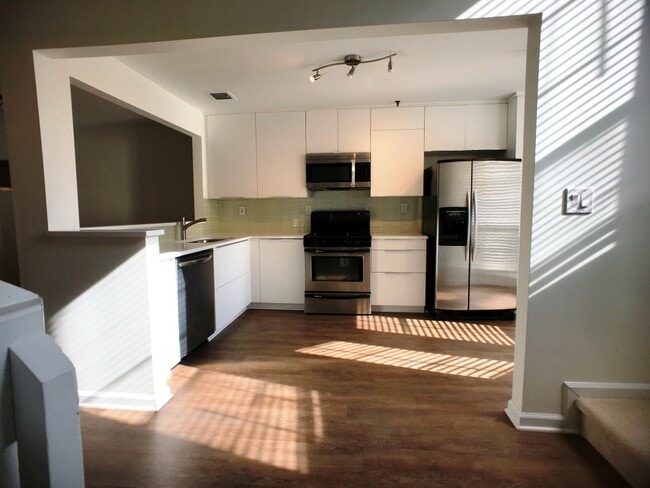 Building Photo - East Cobb - Walton HS - 3BR/2BA