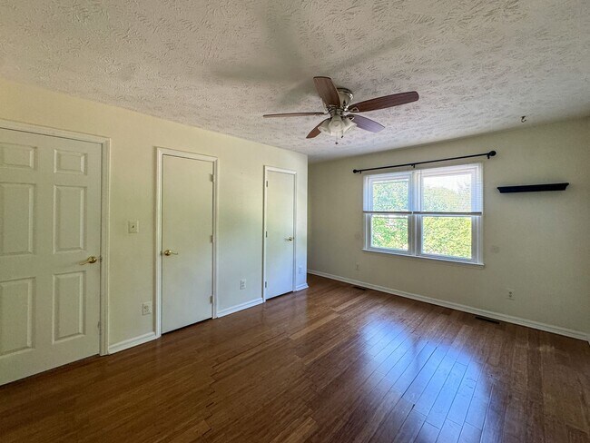 Building Photo - 6875 Baystone Rd