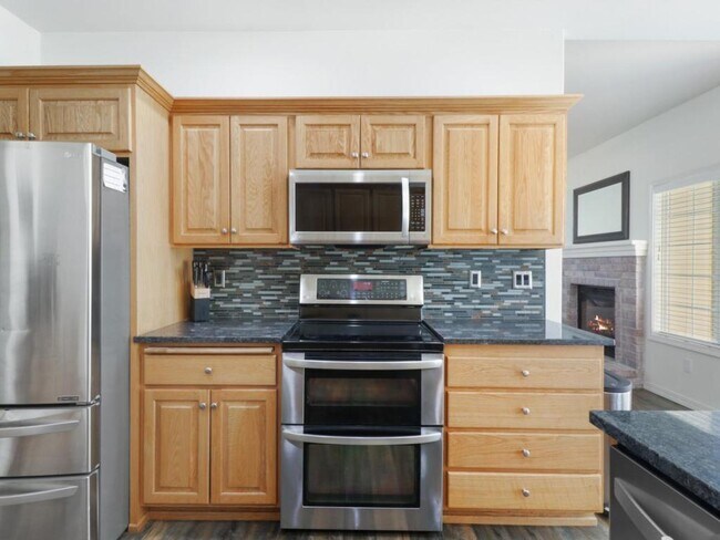 Building Photo - 695 W Riodosa Dr