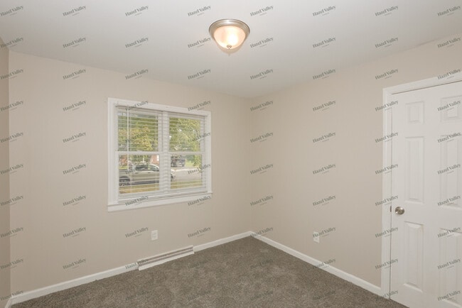 Building Photo - 309 Summit St