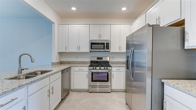 Building Photo - 15235 Sunny Day Dr