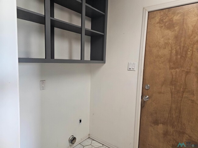 Building Photo - 3705 Ben Crenshaw Cir