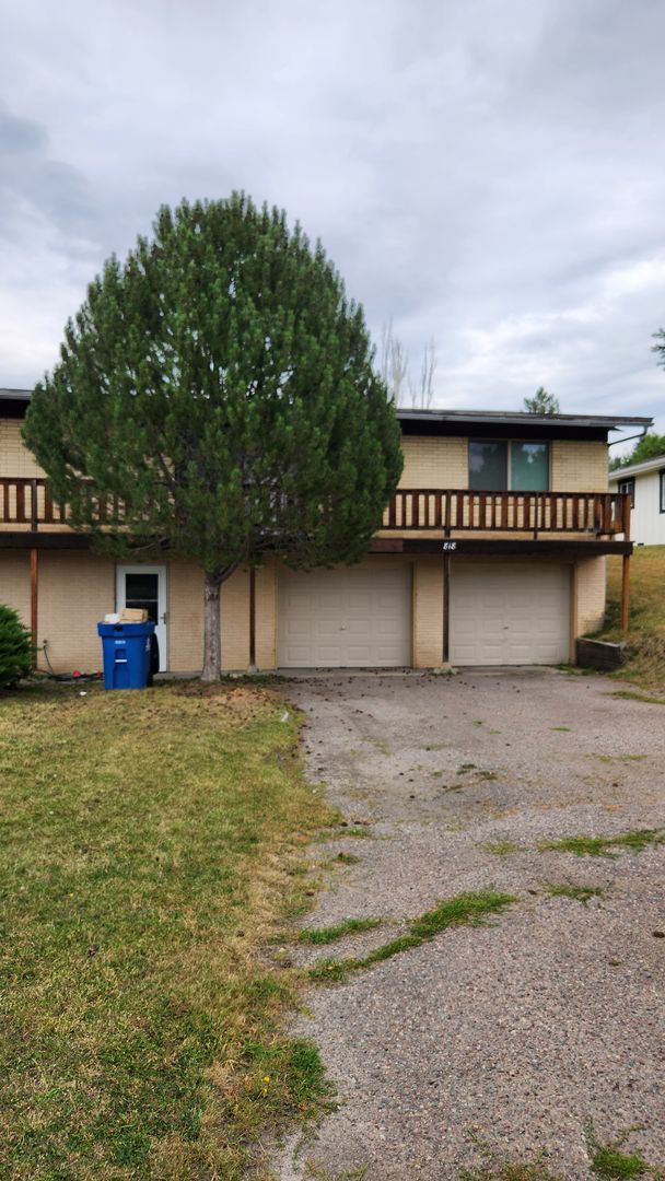 Building Photo - WHI816