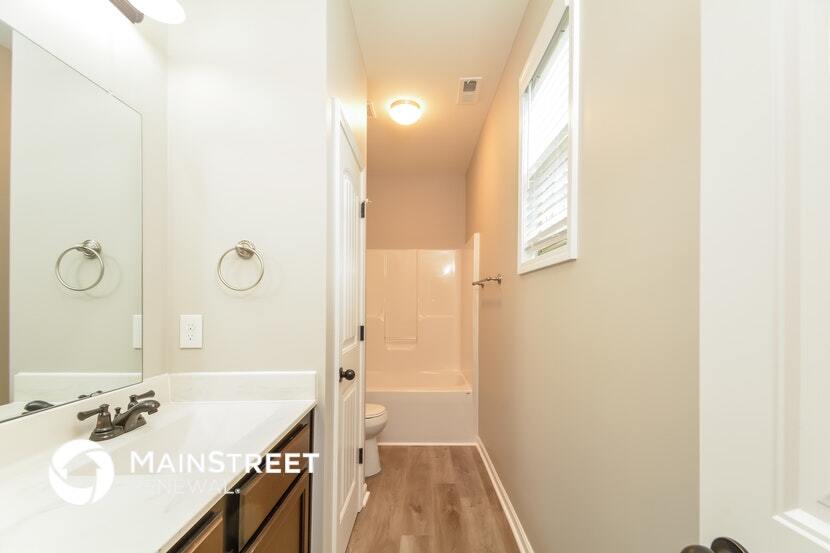 Building Photo - 353 Chamberlain Dr