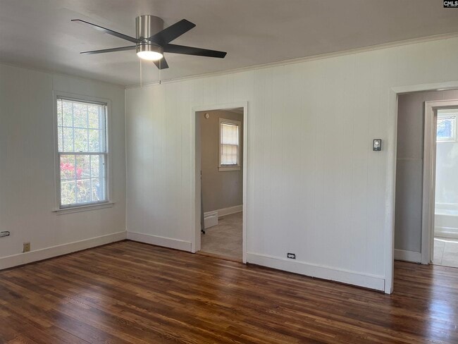 Building Photo - 704 S Bonham Rd