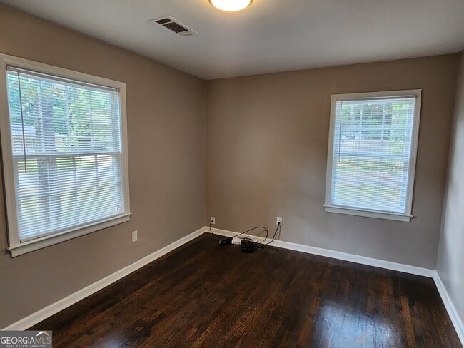Building Photo - 2148 Clanton Terrace