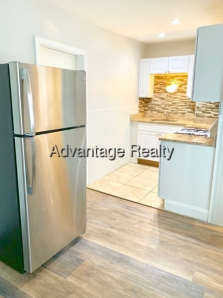 Building Photo - 10 4th Street Pl