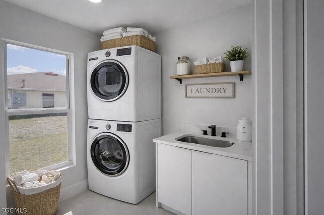 Building Photo - 4529 18th St SW