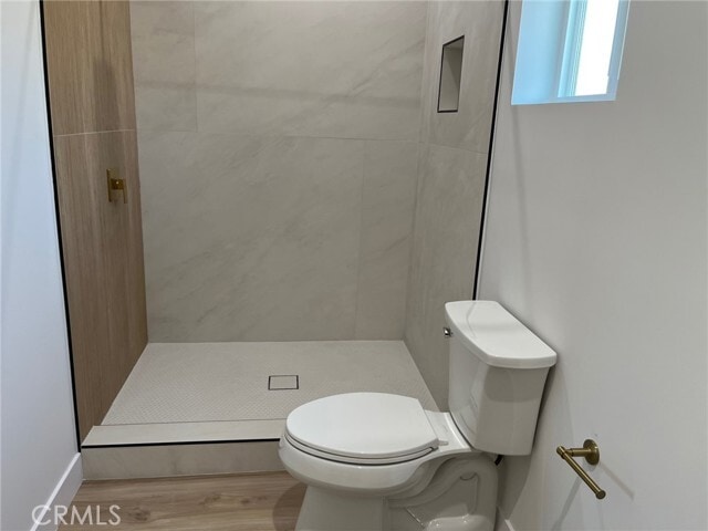 Building Photo - 566 Wamblee Ln