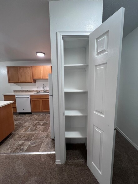 Building Photo - 17250 SW Heritage Ct