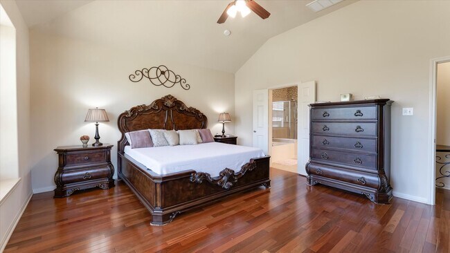 Building Photo - 17915 Quiet Loch Ln