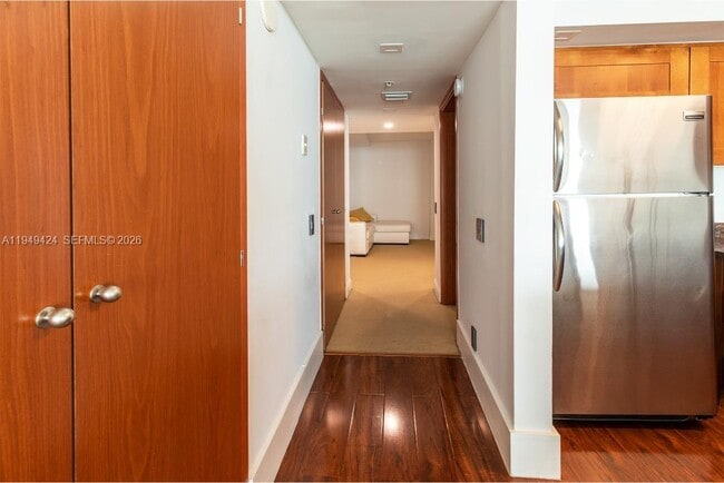 Building Photo - 9499 Collins Ave