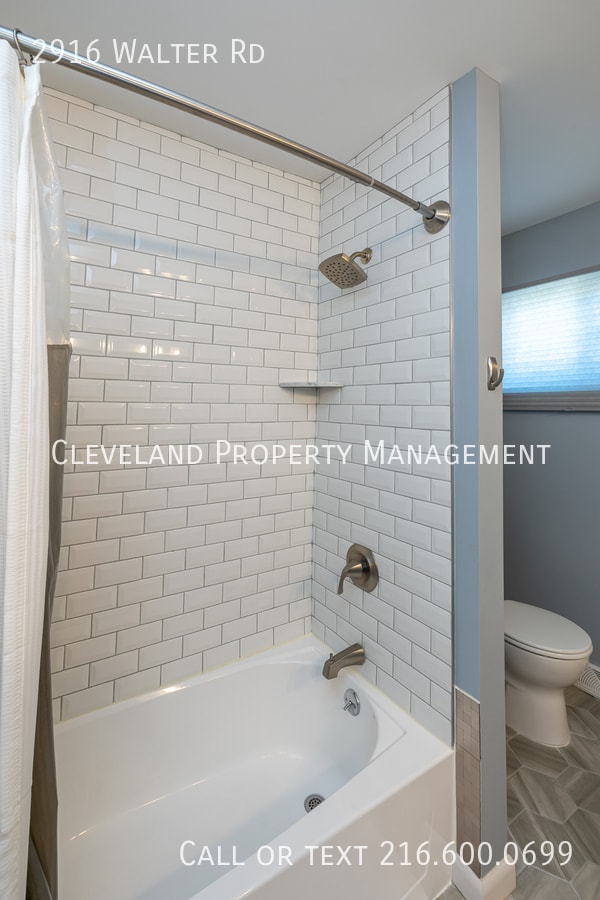 Building Photo - 2916 Walter Rd