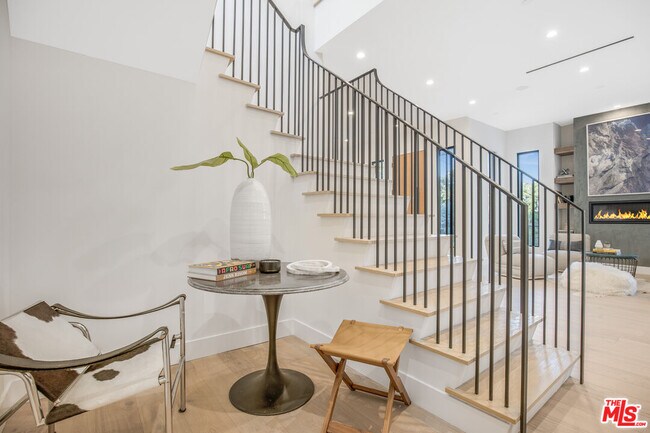 Building Photo - 3101 Belden Dr