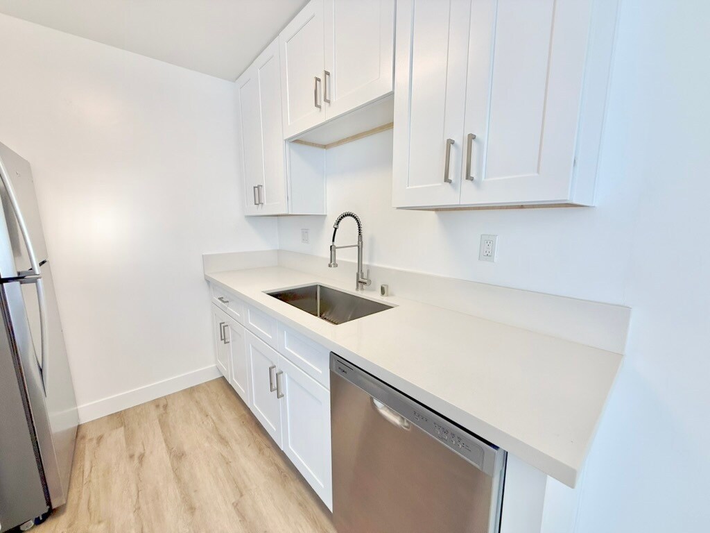 Building Photo - 12745 Venice Blvd