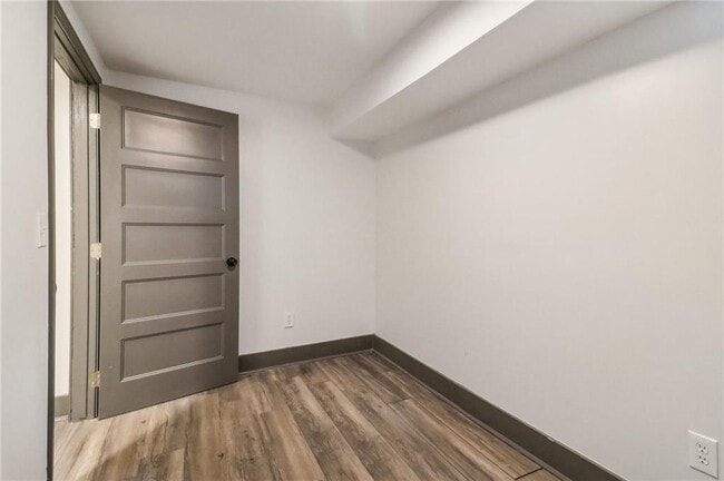 Building Photo - 1393 Westview Dr SW