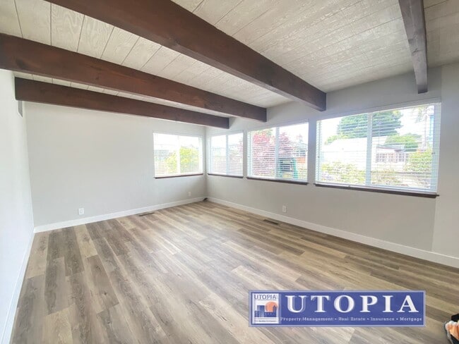 Building Photo - Beautiful and Bright Aptos Home Very Close to Rio Del Mar Beach