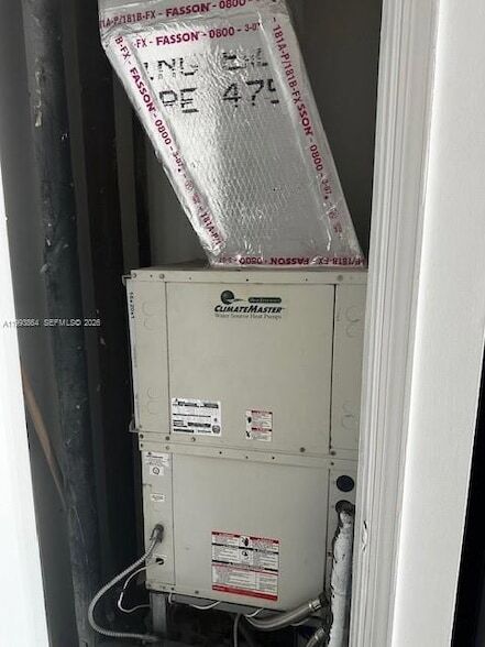 Building Photo - 1750 N Bayshore Dr