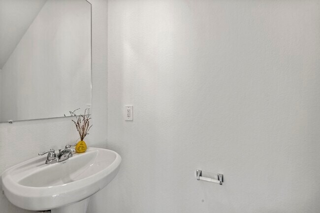 Building Photo - 17194 Quaking Aspen Ln